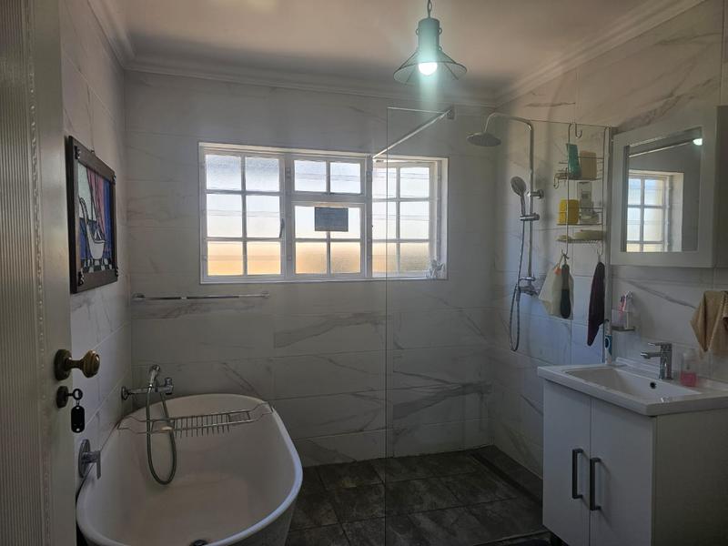 3 Bedroom Property for Sale in Kleinmond Western Cape